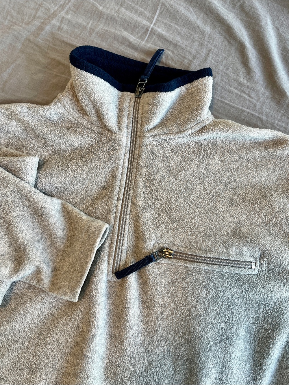 Gap Fleece Pullover, Gifting when you buy over 50$.